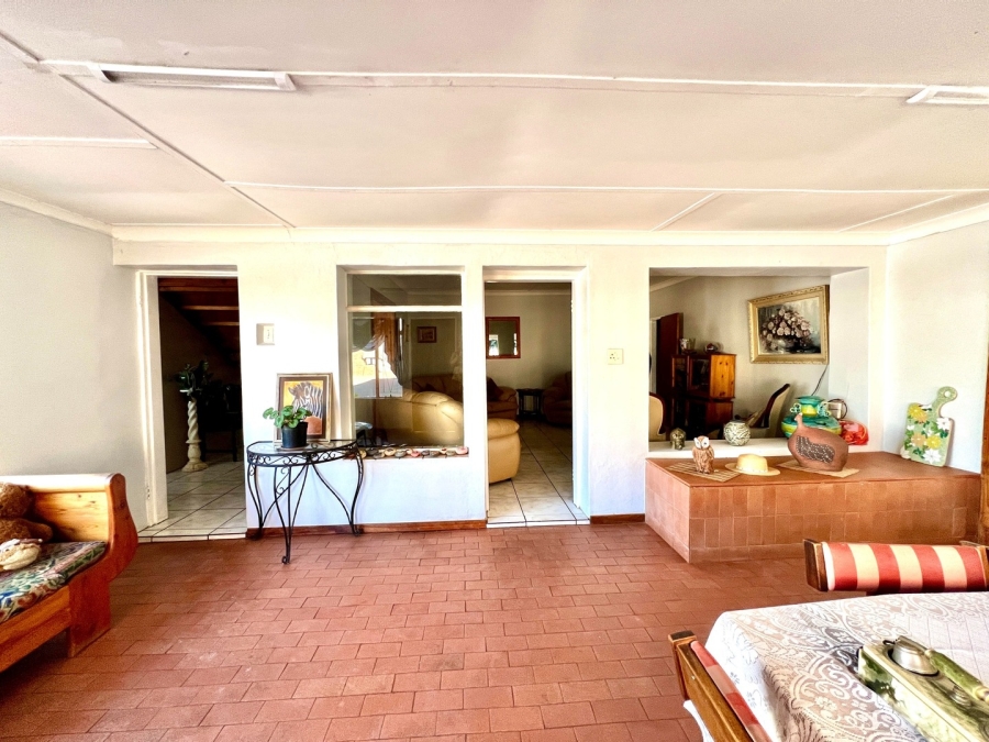 5 Bedroom Property for Sale in Potchefstroom North West